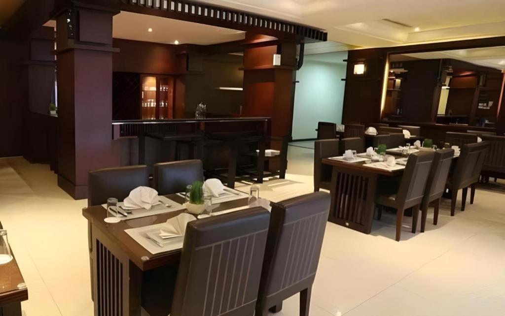 Hotel Tarakan Plaza Екстериор снимка