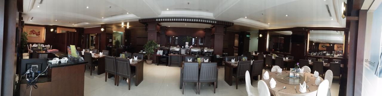 Hotel Tarakan Plaza Екстериор снимка