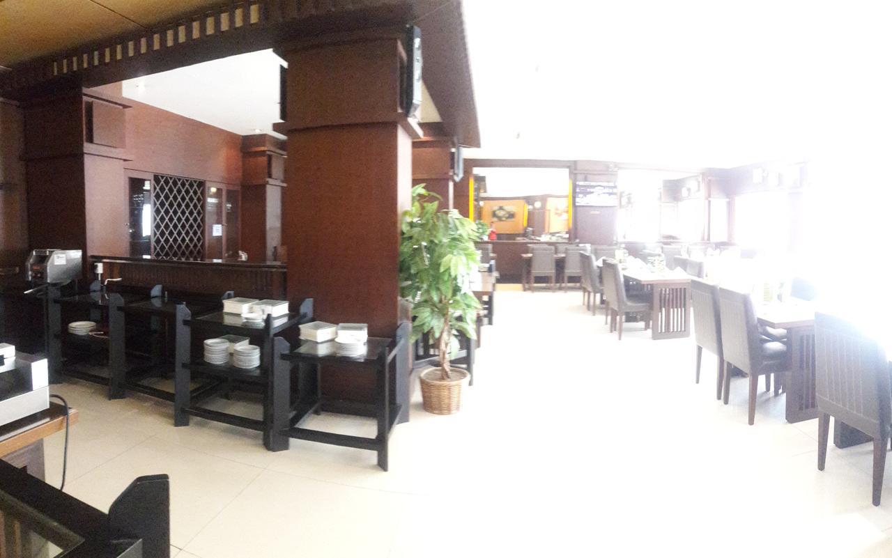 Hotel Tarakan Plaza Екстериор снимка