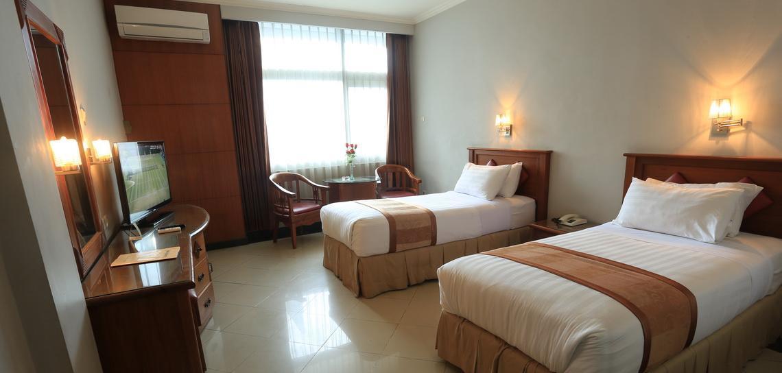 Hotel Tarakan Plaza Екстериор снимка
