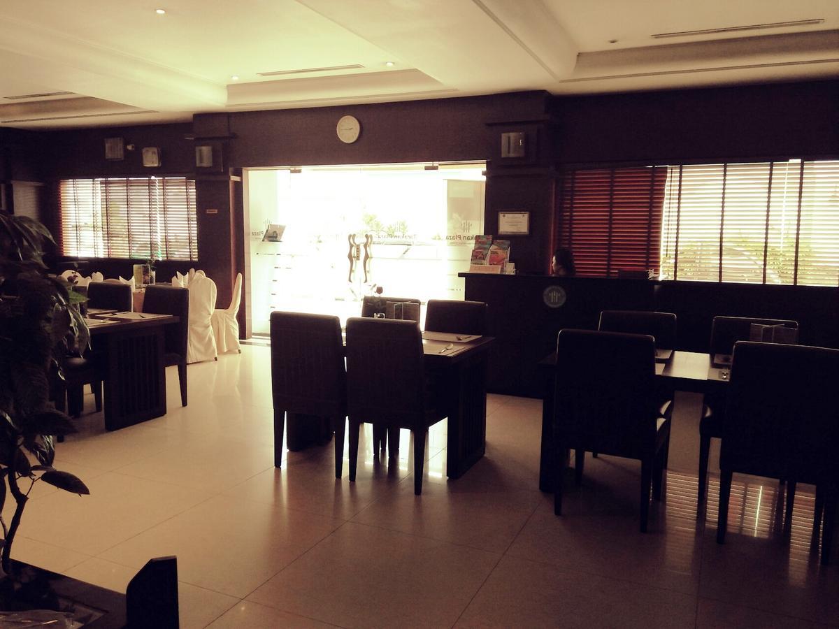 Hotel Tarakan Plaza Екстериор снимка