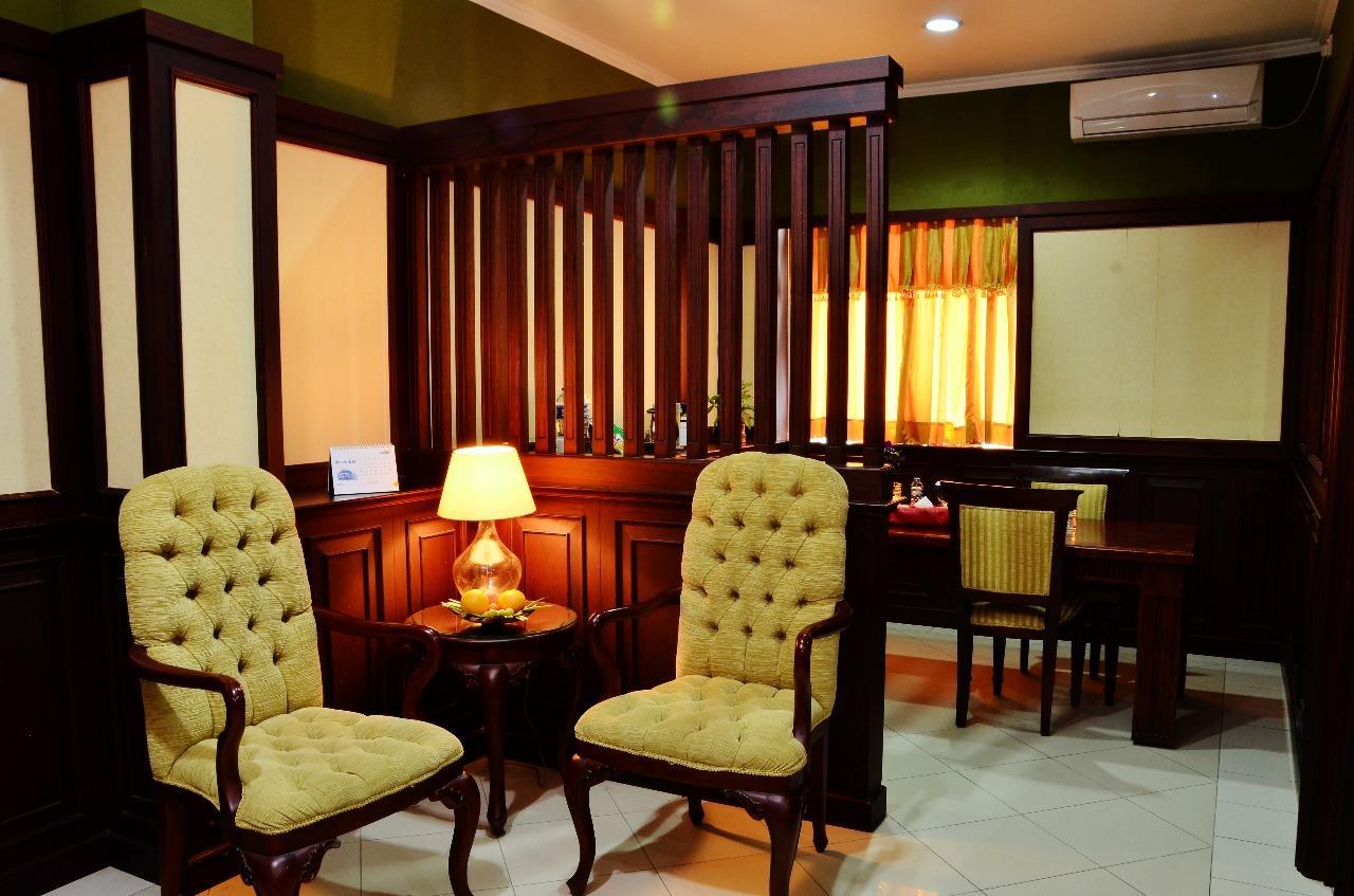 Hotel Tarakan Plaza Екстериор снимка